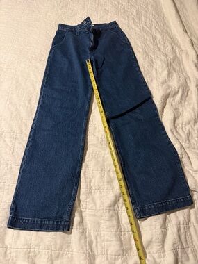 Abercrombie & Fitch The 90’s Relaxed Jean High Rise 27 REGULAR fit